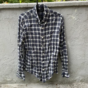 Rutig Skjorta Small - Abercombie & Fitch skjorta i bomull, använd med i fint skick. Som en XS/S dam 