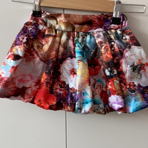 Kids ink kjol 2år - Väldigt fin Kids ink kjol 2år. 100kr