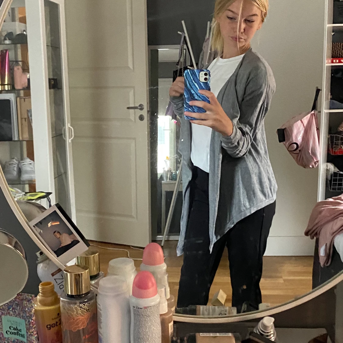 Fin grå tröja storlek s