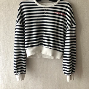 Tröja Bershka - Oanvänd randig tröja från Bershka, storlek S