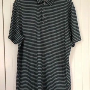 Snygg piké  - Grön-grå randig piké 