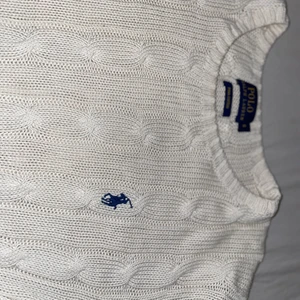 Polo - Ralph lauren tröja kabel sticka. Så sjukt cool och trendig. Bara inte min stil just nu 