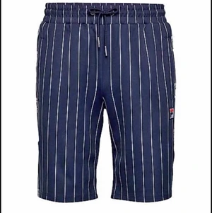 Fila shorts storlek XS  - Helt nya shorts ifrån fila, storlek xs. 