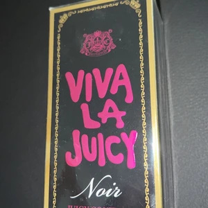 Parfym  - Oöppnad parfym från juicy couture ordinarie pris 700 men säljer för 500 pris går att diskutera vid snabb äffar