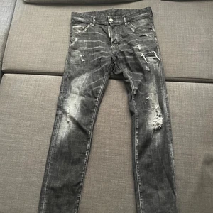 Dsquared - Dsquared Jeans storlek 44, small i mycket fint skick 