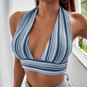 Blå topp - Oanvänd topp. Storlek L men mer S/M