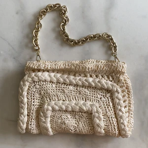 ZARA väska - Väska från Zara. Sparsamt använd. Frakten är spårbar och inräknad i priset. 