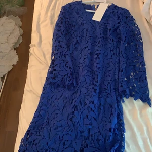 Storlek S - Om du är intresserad så skriv gärna privat eller om du vill ha flera bilder💕