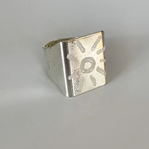 HANDGJORD RING - Handgjord unik ring - @salmadetails på instagram