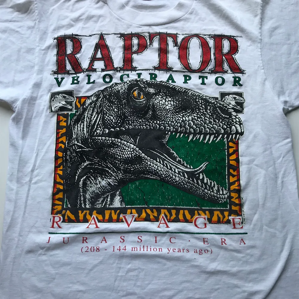 Rare vintage tee with cool raptor print. T-shirts.