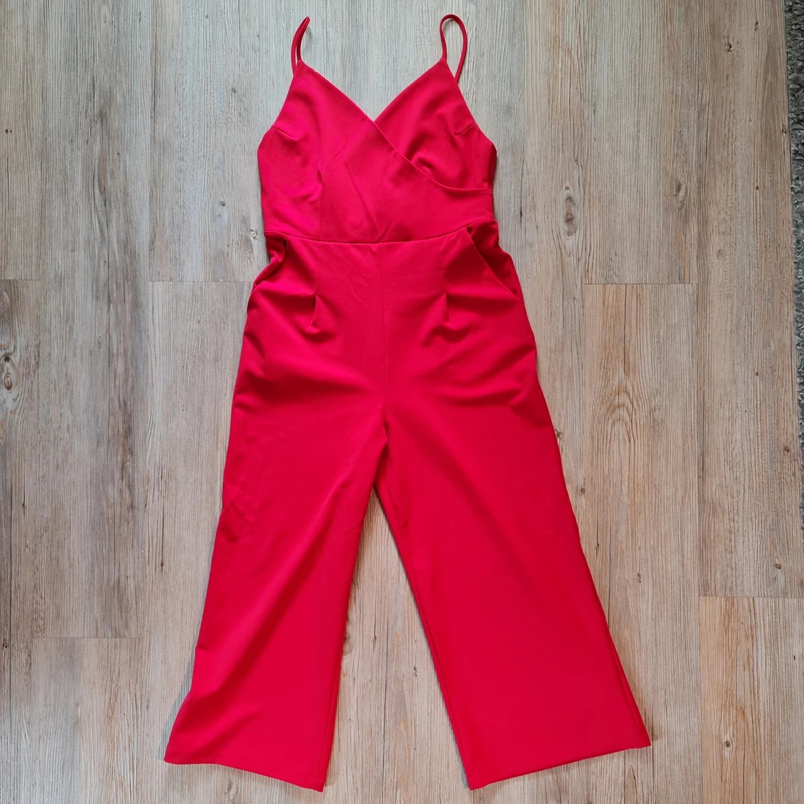 Röd jumpsuit