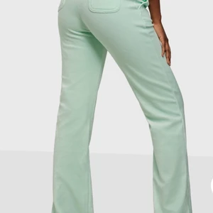 Juicy  - Storlek xs. Helt nya endast testade säljer pga för små för mig och har råkat slänga retur lappen.