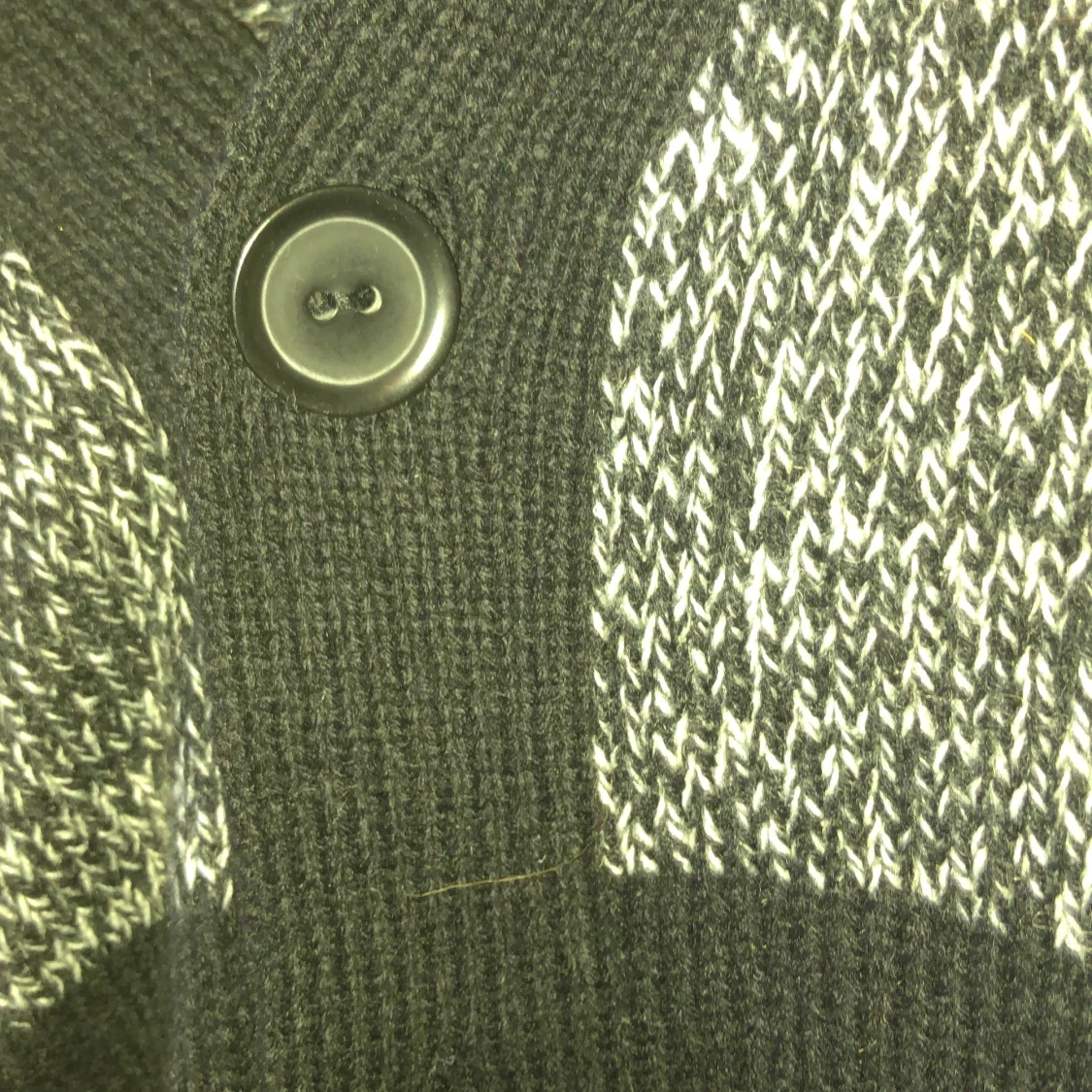 Svart/vit kofta, Skill - 91