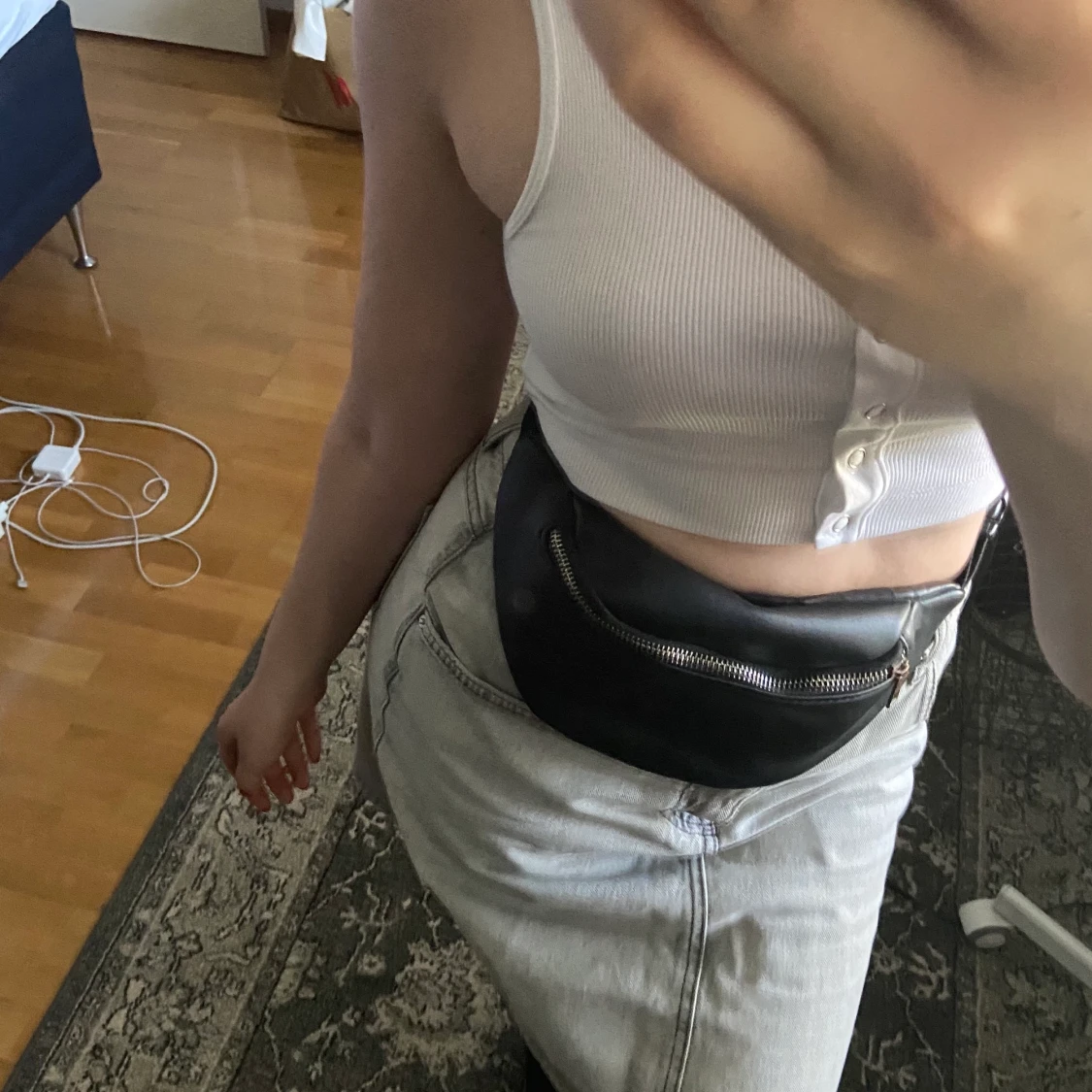 Svart magväska - 90