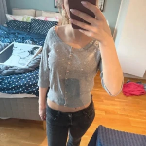 Kofta - Kofta med hjärtan, aldrig använd 