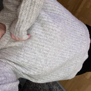Stickad tröja! - En grå stickad tröja från lager157! Nypris- 150kr