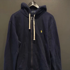 Ralph Lauren  - Ralph Lauren zip hoodie  Storlek M Skick 9/10