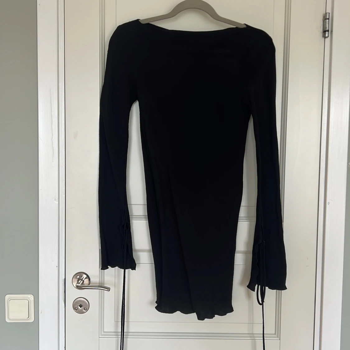 Svart klänning weekday - 90