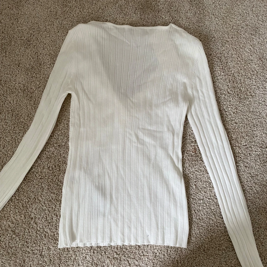 Vit fin urringad tröja  - 91