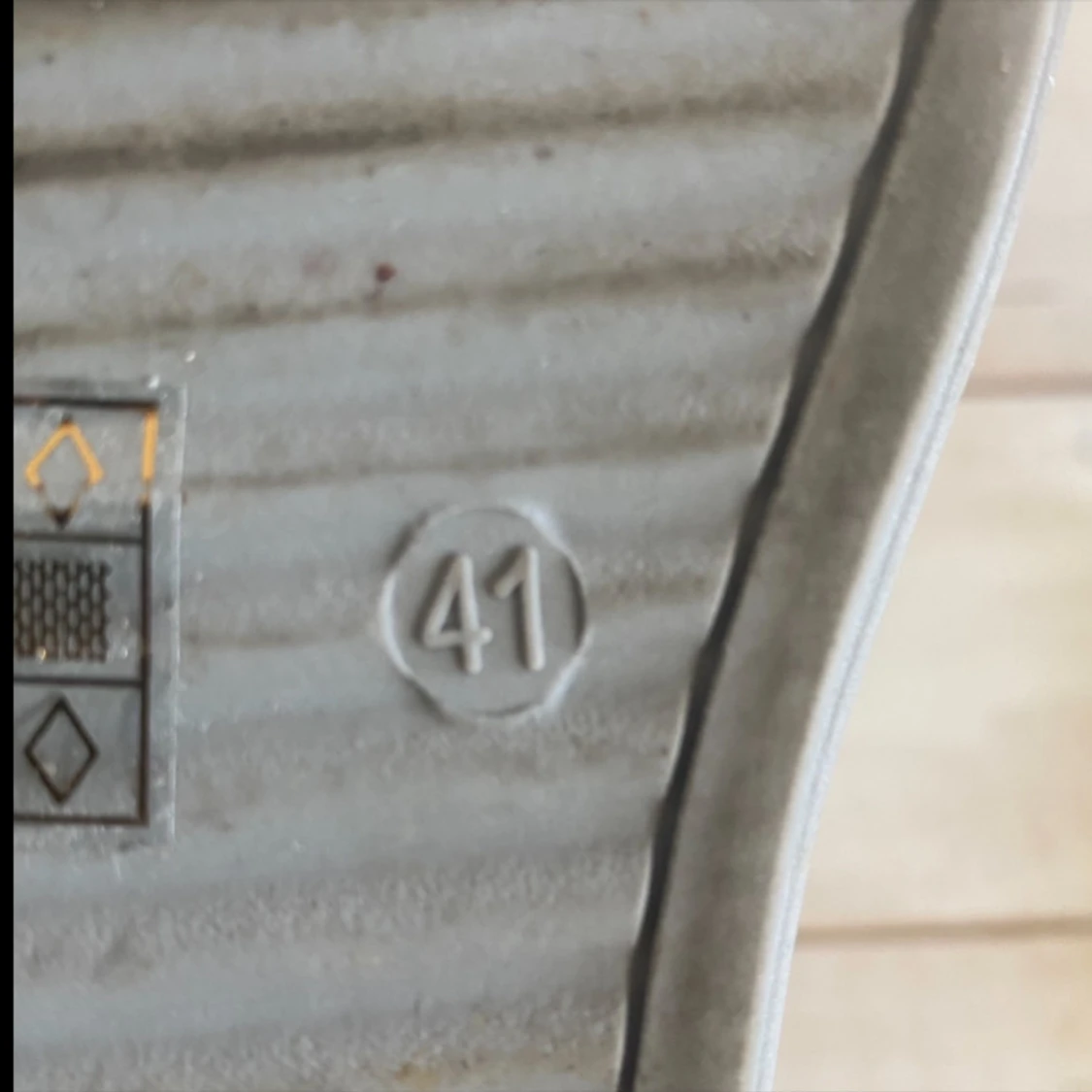 Gråa fransskor - 93