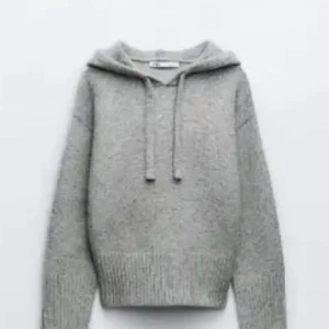 Stickad hoodie - Använd 3 gånger