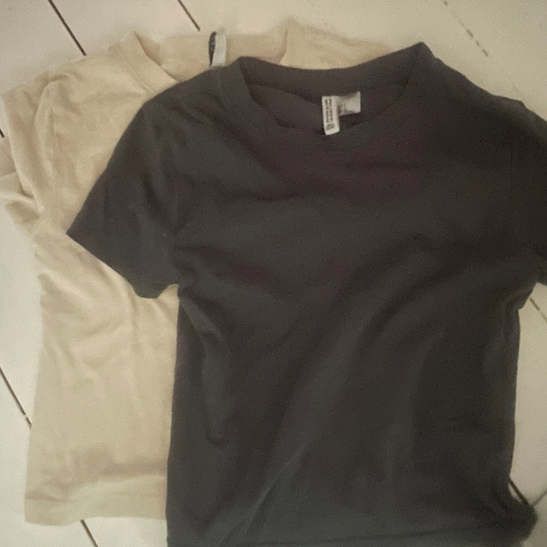 2st t shirtar från hm 