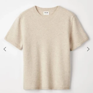 Soft goat t-shirt  - Jättefin tröja från Soft goat!, endast använd fåtal gånger med inga difekter! 