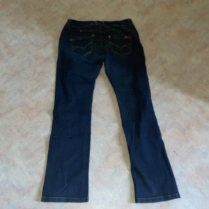 Only jeans  - Säljer nu mina only jeans eftersom dom är lite fel storlek för mig . Hör gärna av er om ni har frågor , priset kan jag tänka mig att ändra vid snabb och smidig affär 💗