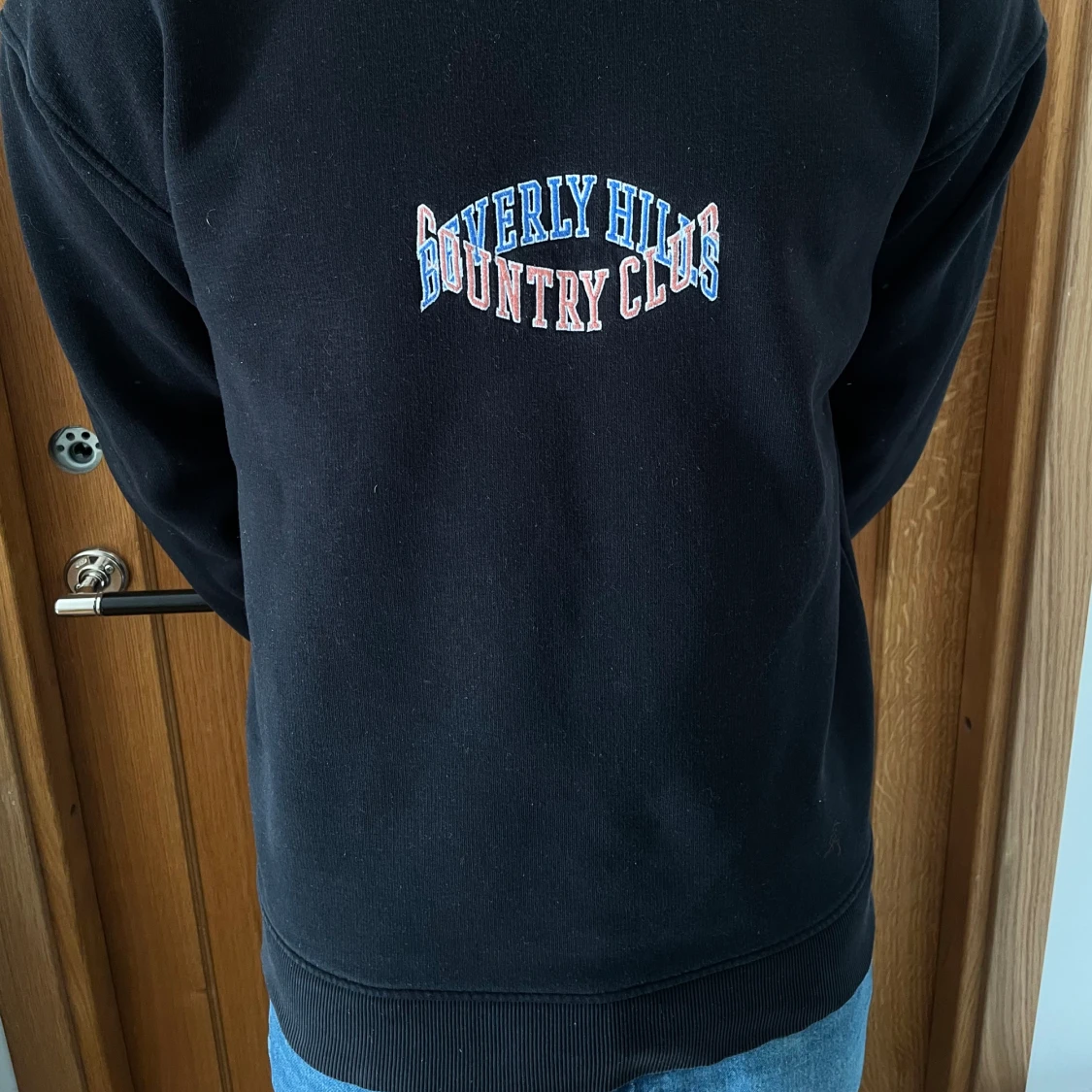 Svart långarmad tröja 