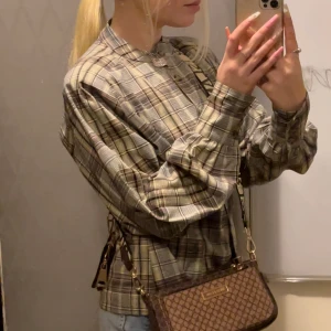 Mönstrad kofta - Fin mönstrad kofta