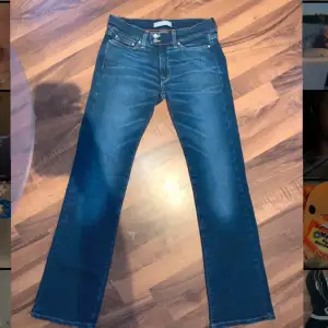 Snygga jeans som jag aldrig använt 