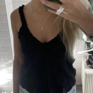 Zara topp - En snygg svart topp från zara