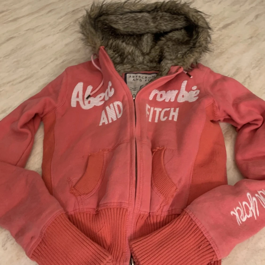 Abercrombie zipup  - 91