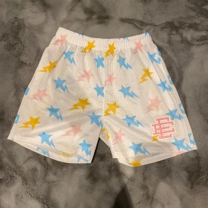 Eric Emanuel shorts - Storlek L inte använd. men var för små för mig passar mera Storlek M