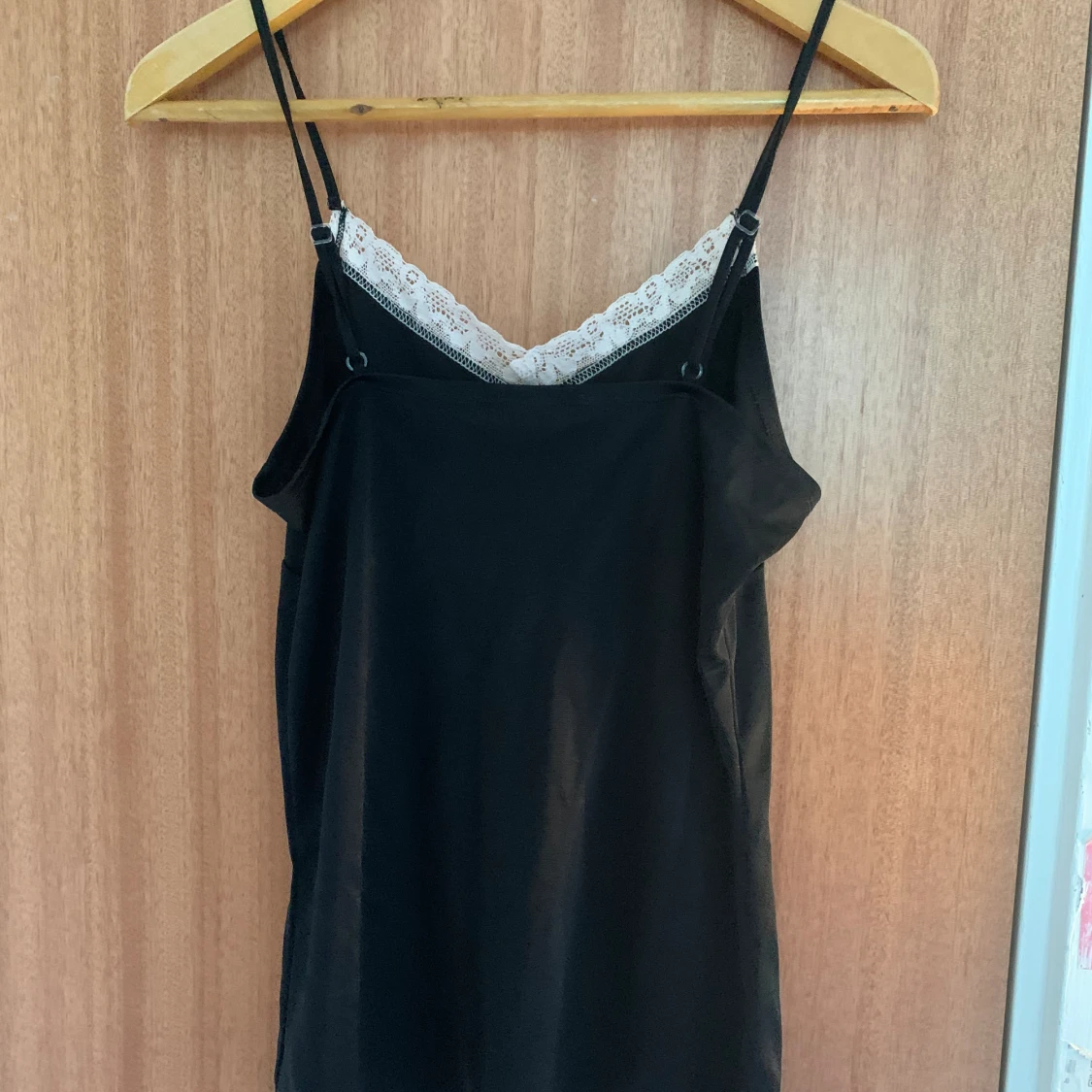 Svart spets linne  - 90