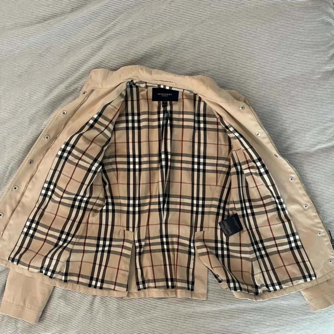 Burberry jacka - 90
