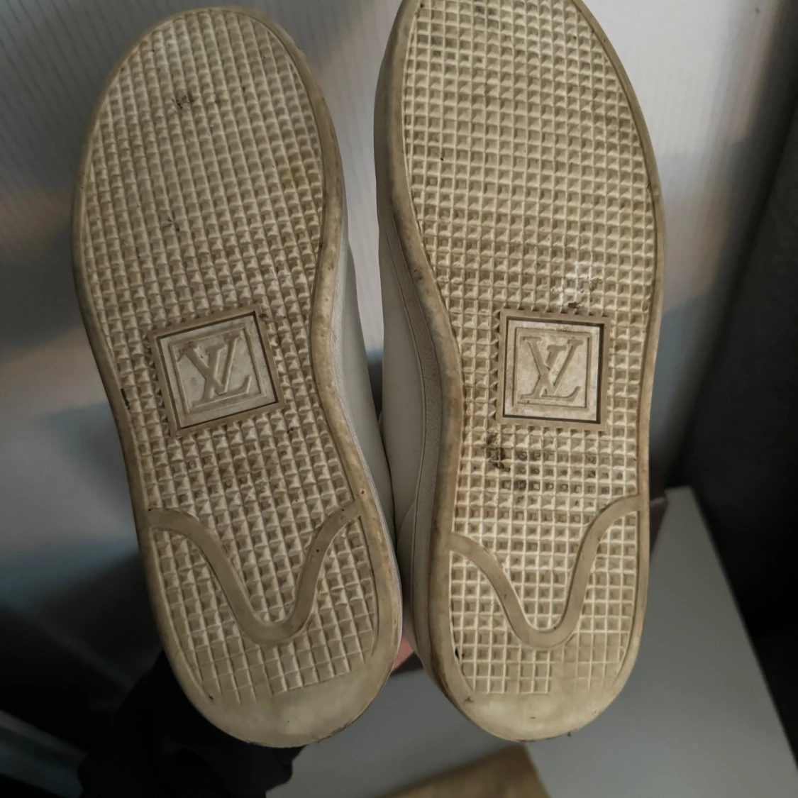 Louis Vuitton Frontrow sneakers - 90