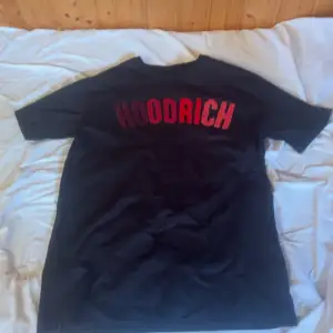 hoodrich shorts och t-shirt | pris kan diskuteras via dm.