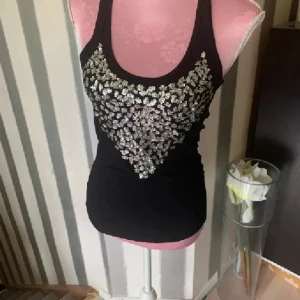 Topp linne S ny  - Oanvänd 