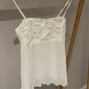 Hm linne - Säljer detta linne från hm som är super super fint❤️