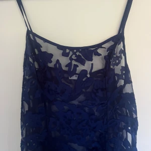 Maxiklänning spets - Helt ny!