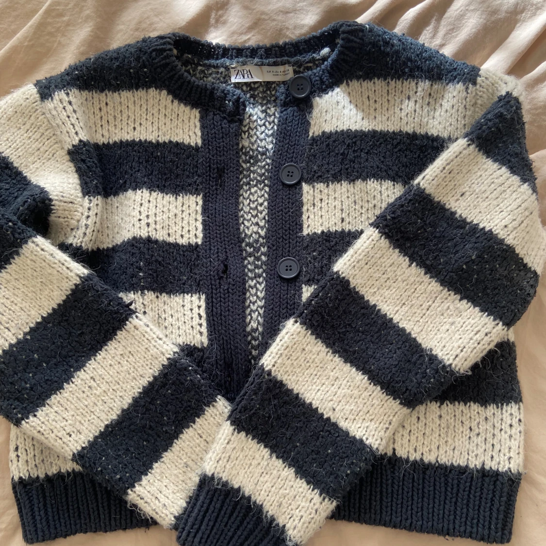 Söt stickad kofta - 91