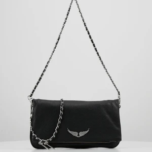 Zadig väska - Svart Zadig väska, äktahetsbevis medföljer, samt kortare band och dustbag, nypris: 3600kr