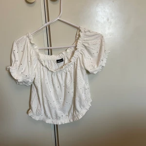 Topp - Vit topp storlek M