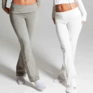 Catania set byxor  - Säljer dessa superfina stickade byxor i grått från Catania Club. Nypris för hela settet 1499kr