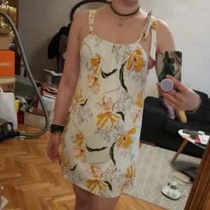 Kort klänning strl S  - Kort klänning strl S  Ny aldrig använd 