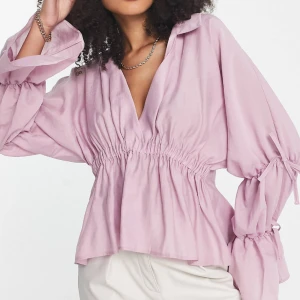 Rosa blus - Jättefin rosa blus från Asos. Använt 1 gång! så i princip ny. 💘 