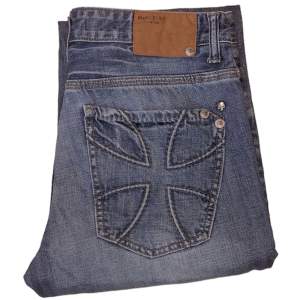 Marc Ecko jeans Bootcut fit. W34 [Ytterbenslängd 101cm] [Innerbenslängd 74cm] [Midja 42cm] [Benöppning 25cm]