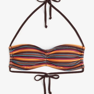 Bikini oanvänd  - Oanvänd bikini från H&M inte min stil bara 