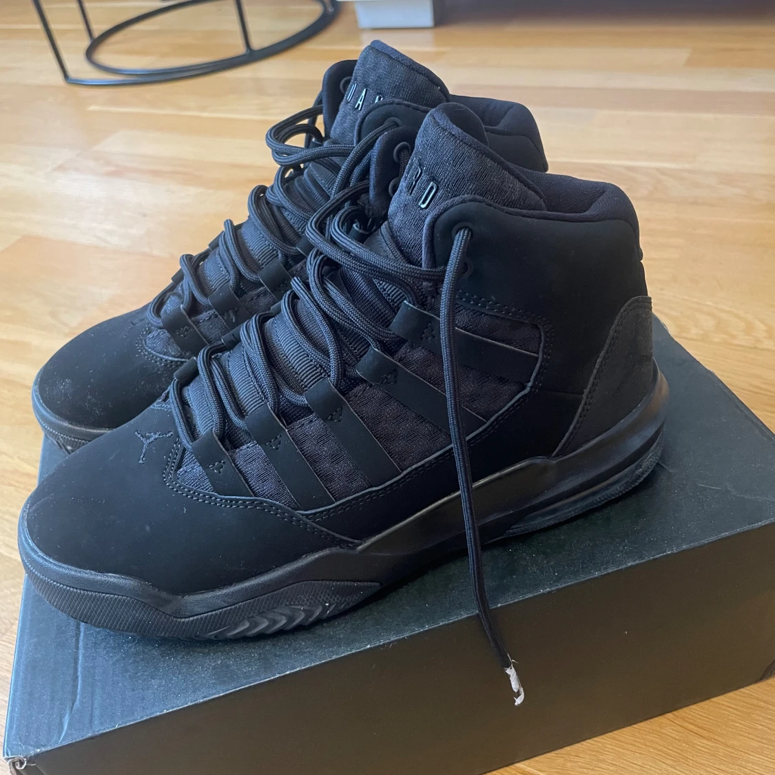 Jordan Max Aura (GS) - 90